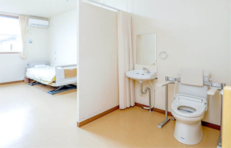 完全個室・居室内トイレ<br />
によるプライバシー確保