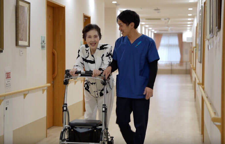 採用情報