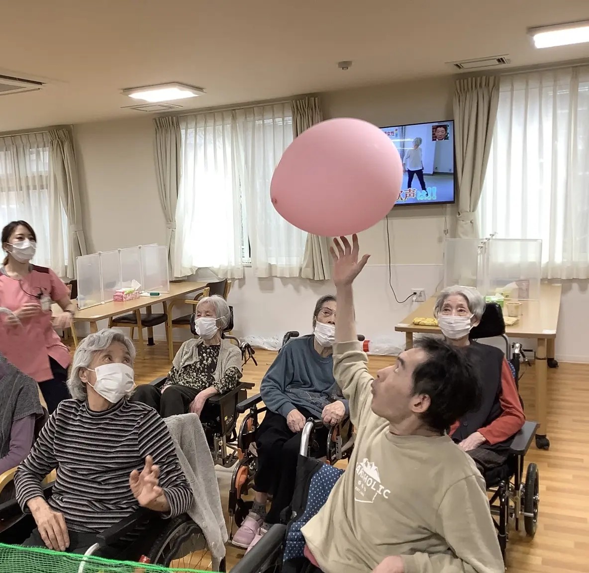 🎈身体機能向上！風船バレー🎈