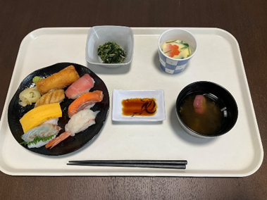 お楽しみはお寿司🍣